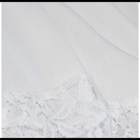 Flowy Boho Lace Detail Tank - Picture 6 of 6